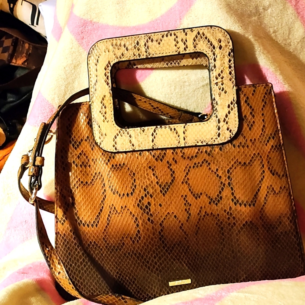 Medium size purse